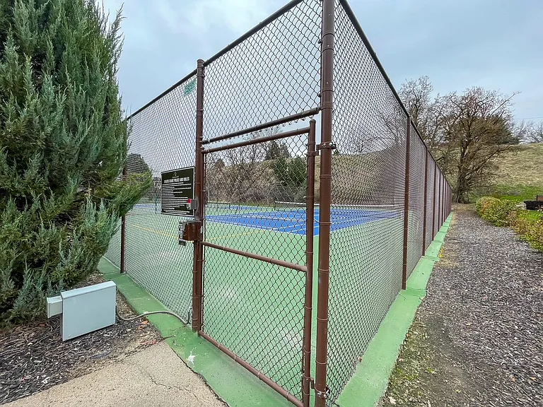 307 E Grove Creek Ln — Photo 14