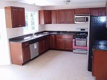 2nd image of 2924 Harolds Cres