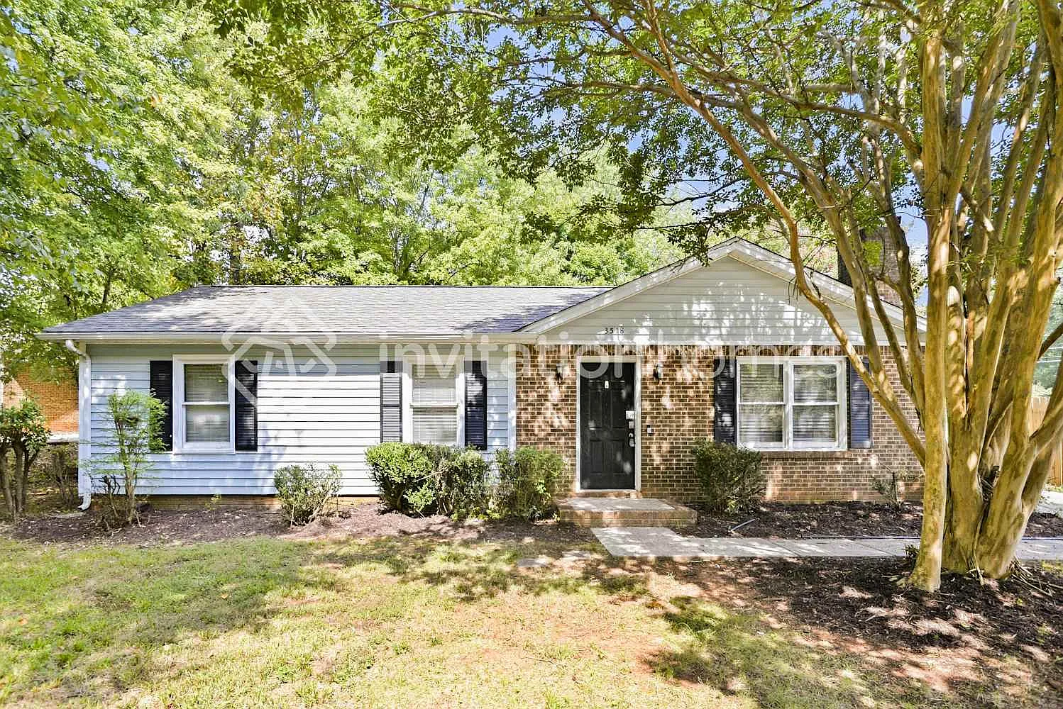 3518 Oxford Hill Ct Charlotte, NC 28269 — Photo 1