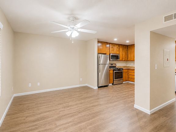 3rd image of 648 W 2nd Ave APT D