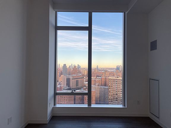5th image of 252 South St #30F