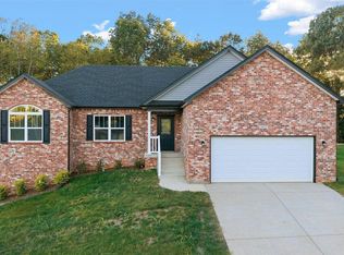2032 Pear Valley Dr, Elizabethtown, KY 42701