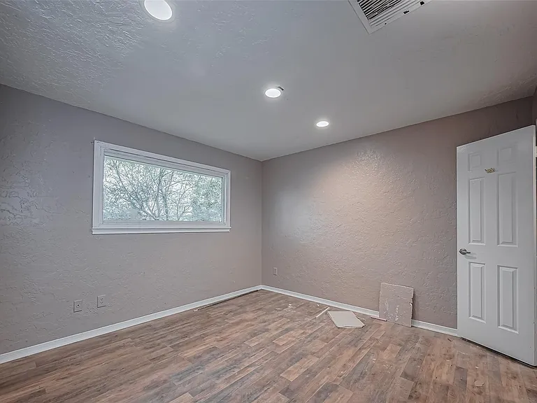 4015 Black Locust Dr — Photo 36