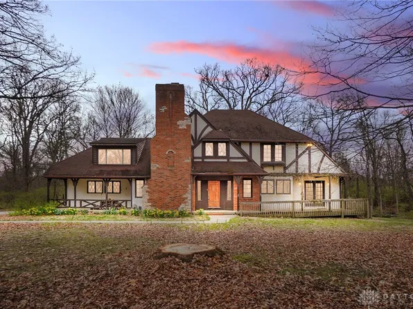 362 Darst Rd, Dayton, OH 45440