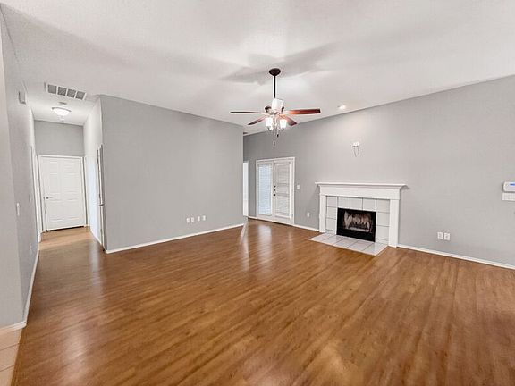 3rd image of 7601 King Arthur Rd