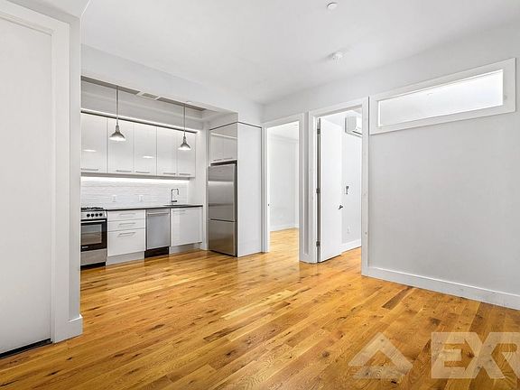 2nd image of 418 Lexington Ave #3D3