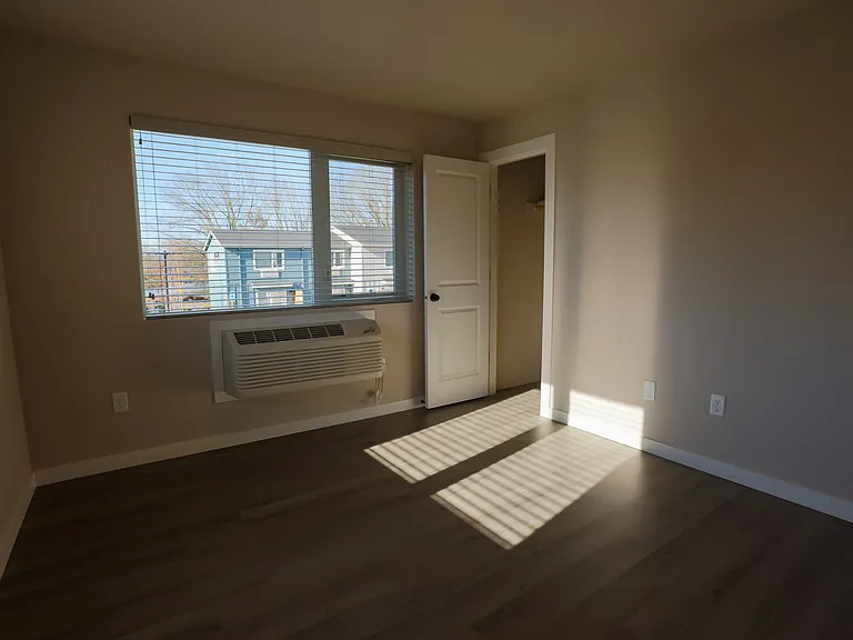 Waverly Townhomes — Photo 35