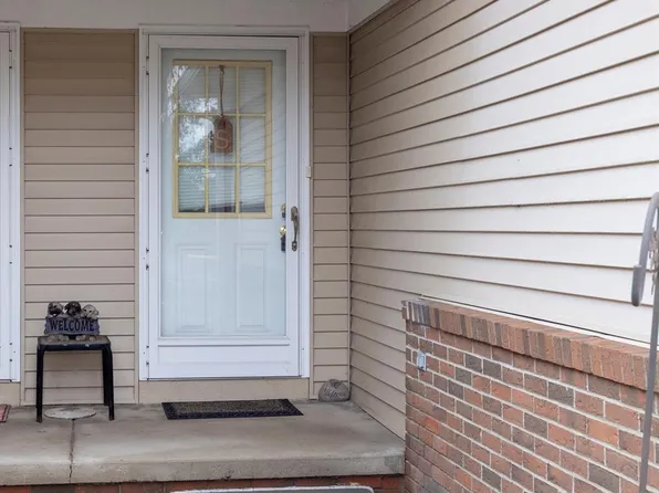 21939 Concord Dr, Riverview, MI 48193