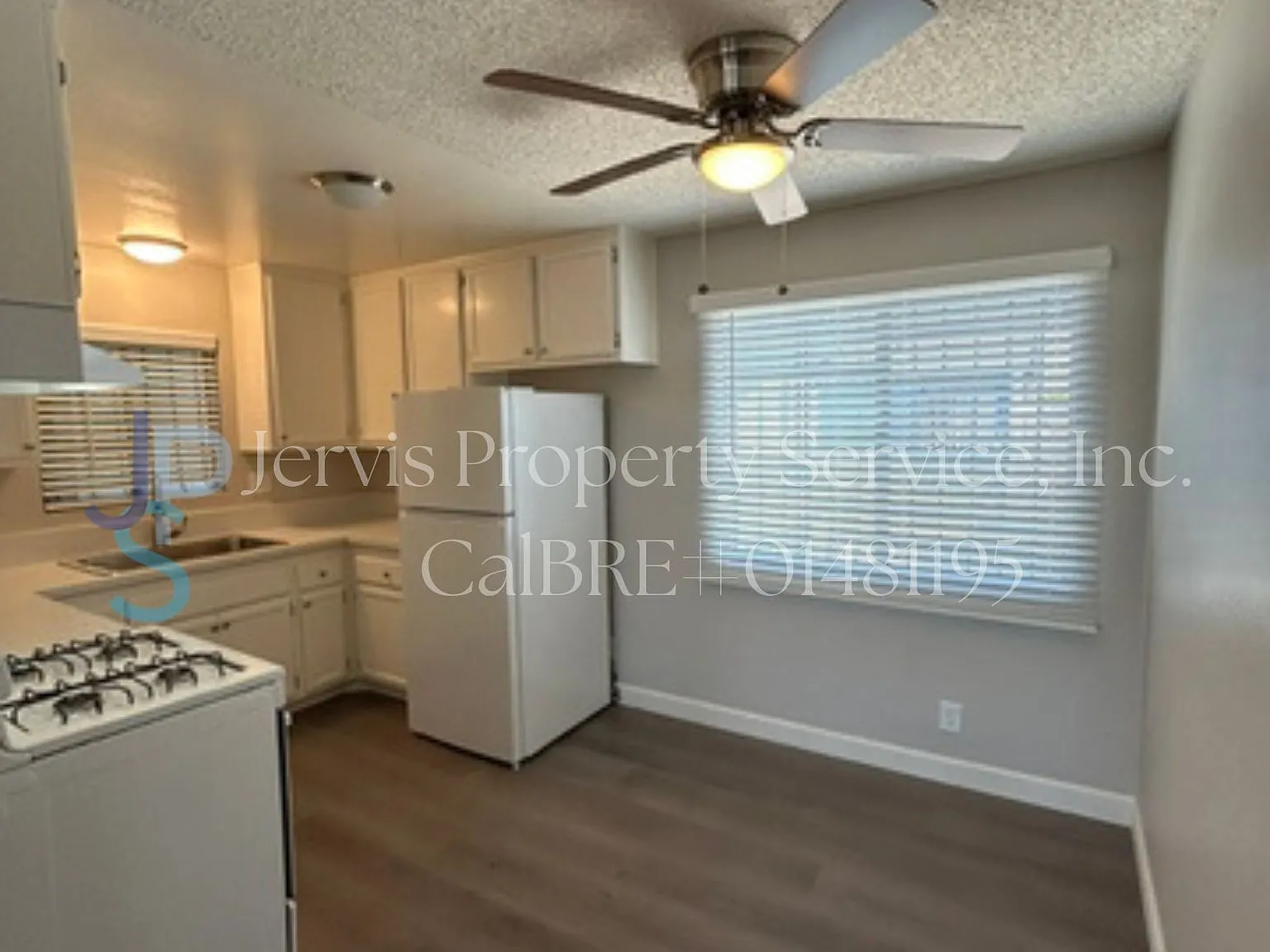 3 bed, $3,000 — Photo 2