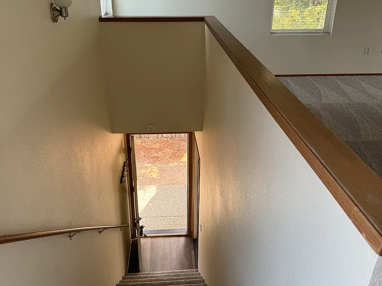 9312 Fairhill Dr NE #B — Photo 17
