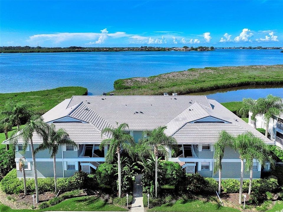 1st image of 1211 Edgewater Cir #1211