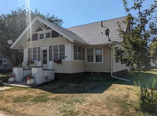 304 College Ave, Bode, IA 50519