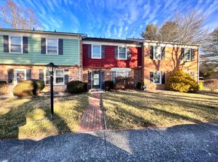 2702 Newton Ct, Blacksburg, VA 24060