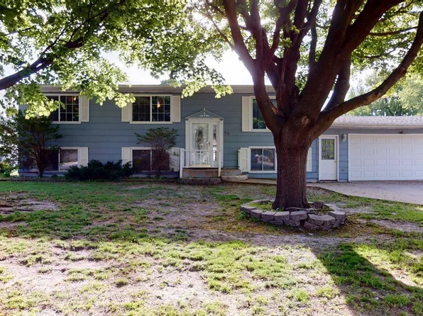 15 Circle Ter, Manly, IA 50456