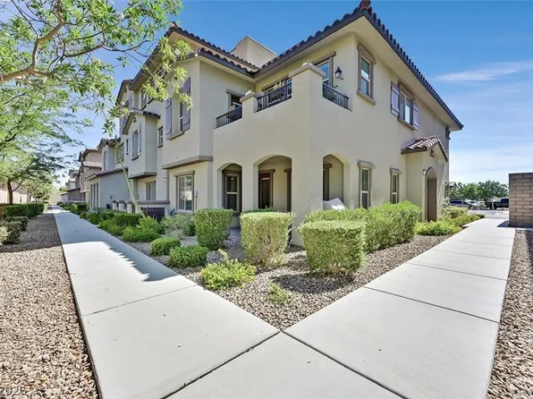 97 Lomita Heights Dr, Las Vegas, NV 89138