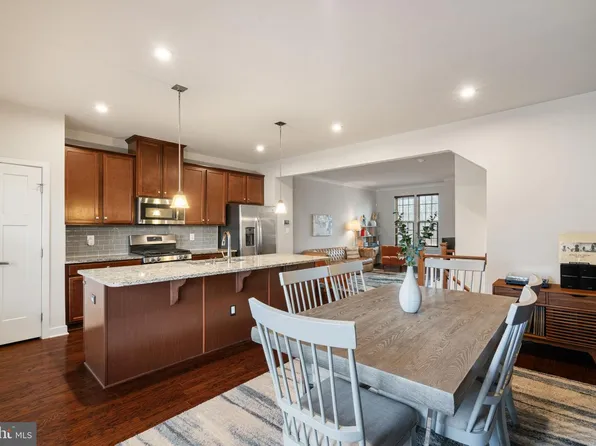 18058 Red Cedar Rd, Dumfries, VA 22026