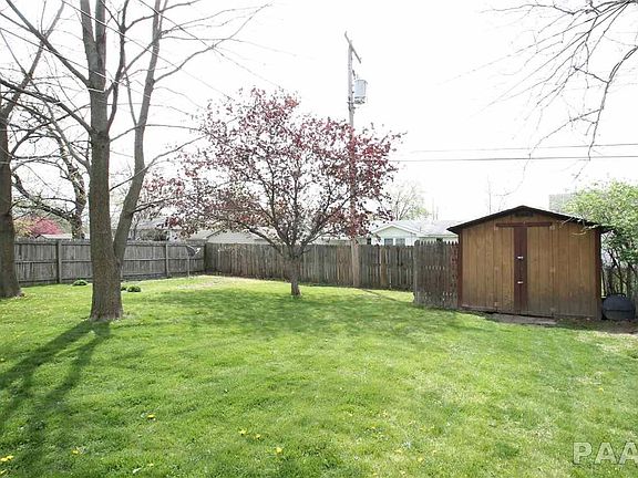 3rd image of 2208 W Cashman Ct
