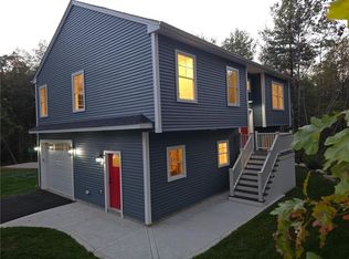 955 Chopmist Hill Rd, North Scituate, RI 02857