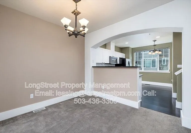 720 NW 118th Ave #103 — Photo 11