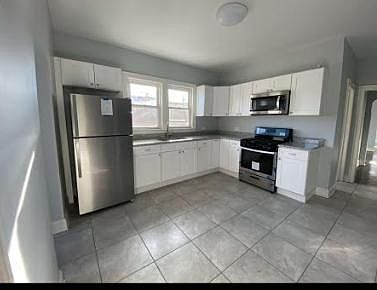 3rd image of 8531 S Marquette Ave