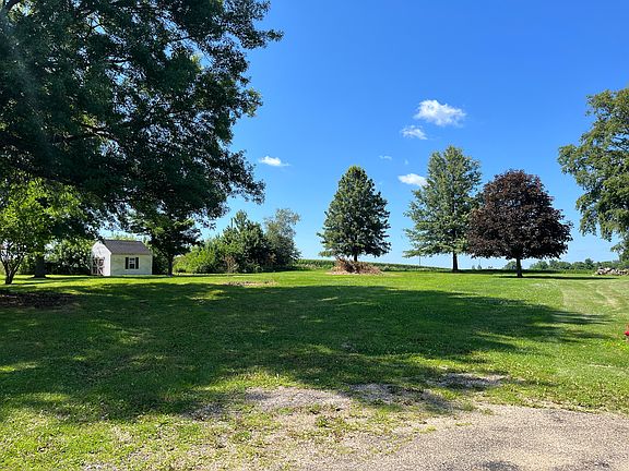 2nd image of 211 Brookview Dr