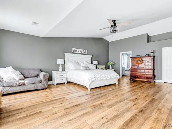 29 Glen Oak Rd, Fredericksburg, VA 22405