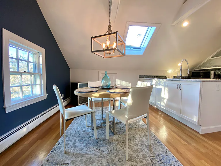 141 Narragansett Ave #3B — Photo 8