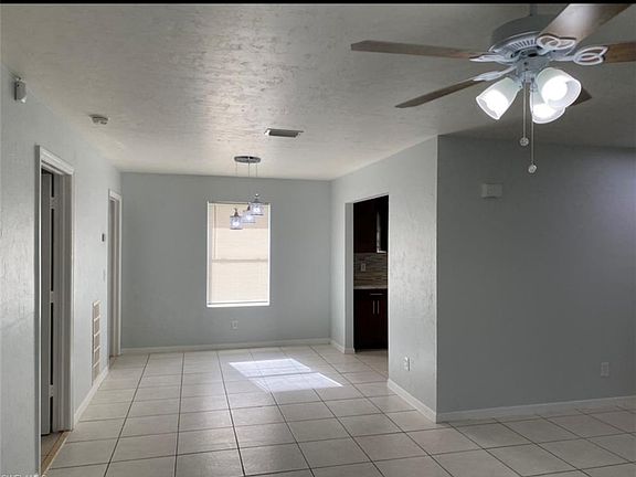 3rd image of 1003 Joel Blvd