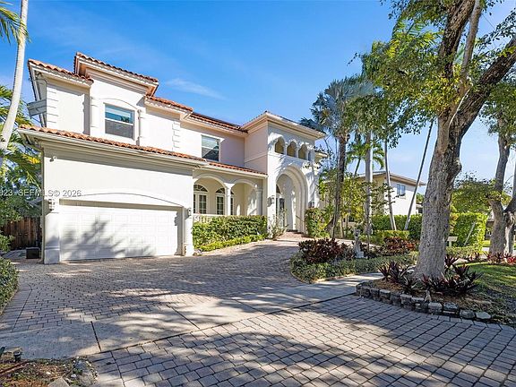 2nd image of 2125 Ixora Rd