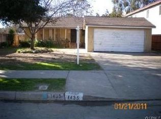 1435 N Gordon St, Pomona, CA 91768