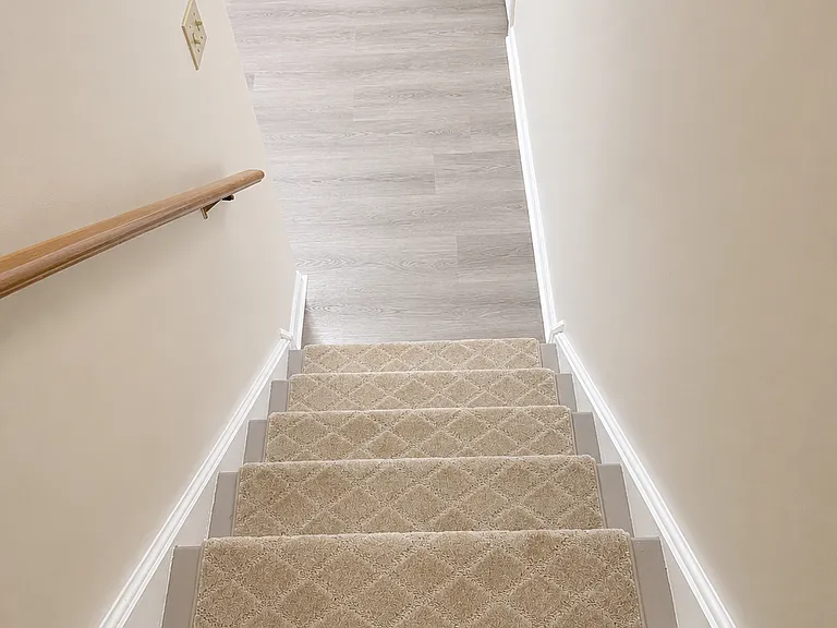 112 Galway Cir — Photo 36