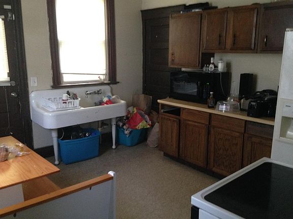 3rd image of 3012 Glenway Ave