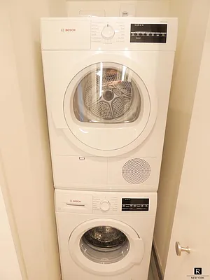 Rented by R New York | media 14