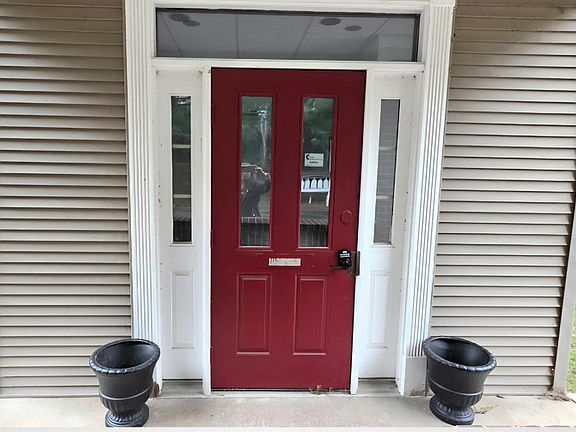4th image of 85 River Rd #4