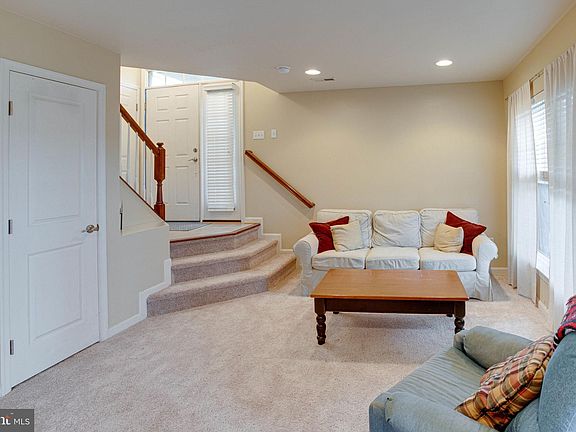 4th image of 9221 Cascade Falls Dr