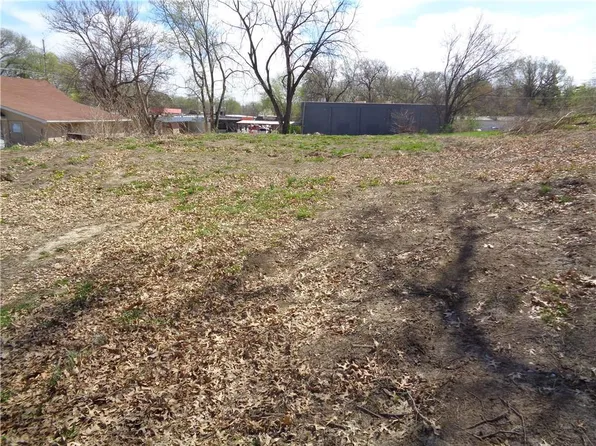 101 Clark St, Richmond, MO 64085