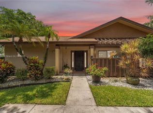 3953 Cocoplum Cir #3612, Coconut Creek, FL 33063
