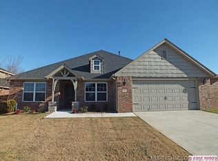 3917 S Bahama Ave, Sand Springs, OK 74063