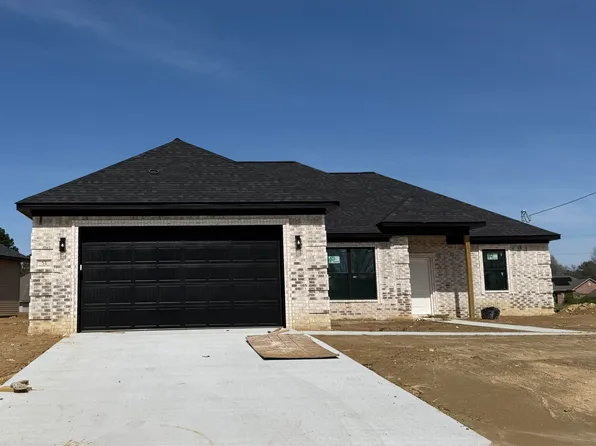 51 Springtree Cir, Little Rock, AR 72209