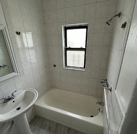 2nd image of 110 Purser Pl #2L