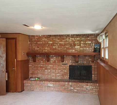 5th image of 3109 Country Club Cir
