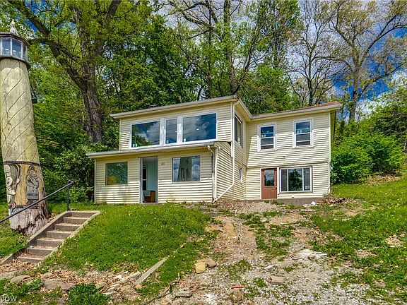 2nd image of 181 Portage Lakes Dr