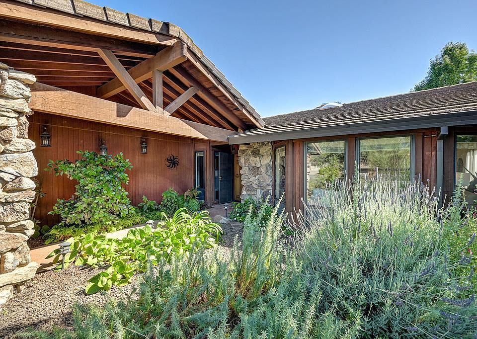 1st image of 1106 Nob Hill Ct
