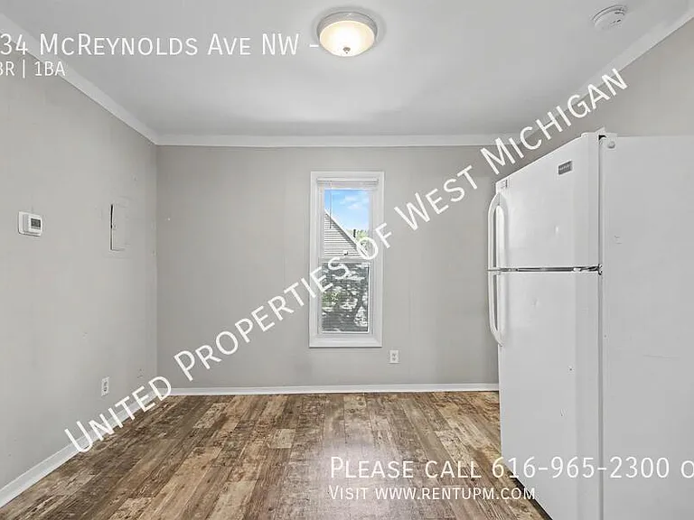 934 McReynolds Ave NW #3 — Photo 10