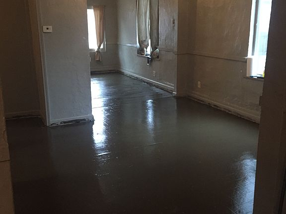 2nd image of 1309 Bank St
