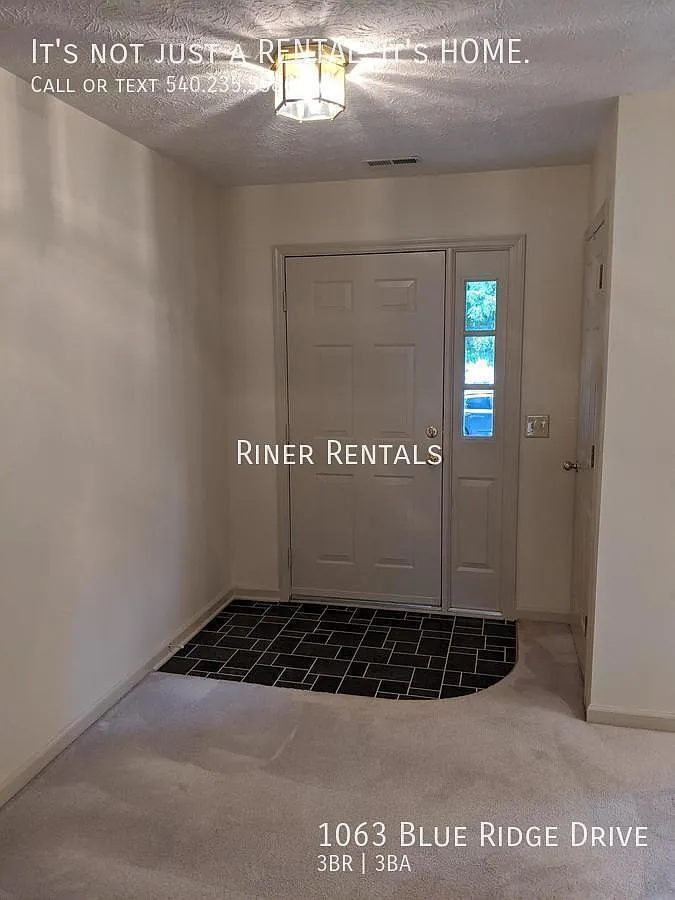 3 bed, 2.5 bath, 1554 sqft, $1,825 — Photo 2