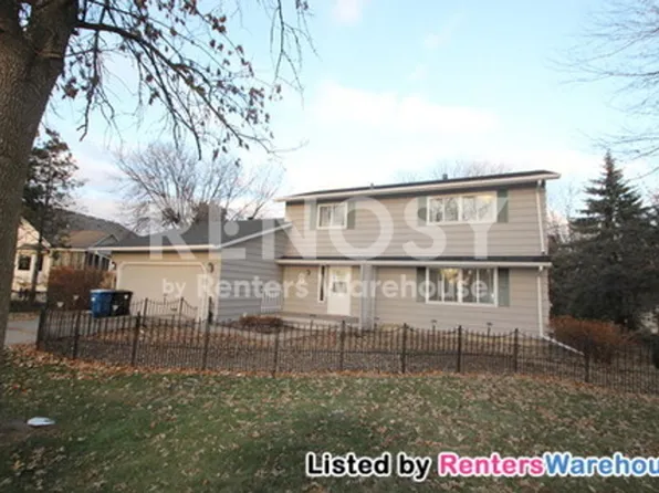 4204 Victoria St N, Shoreview, MN 55126