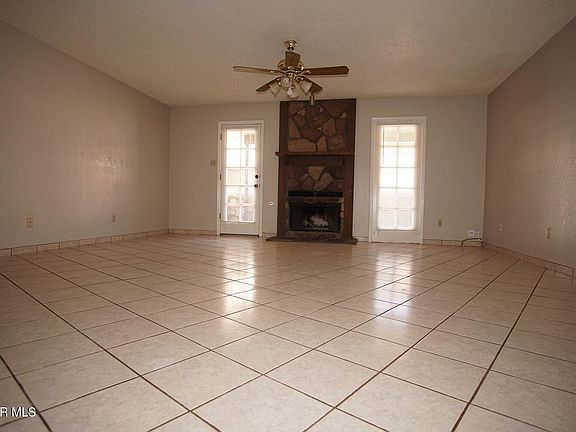 2nd image of 1587 Bengal Dr APT E