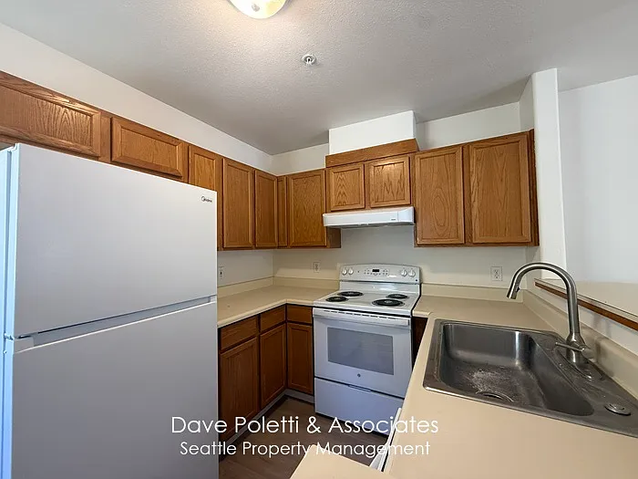 555 NE Ravenna Blvd #6506 — Photo 5