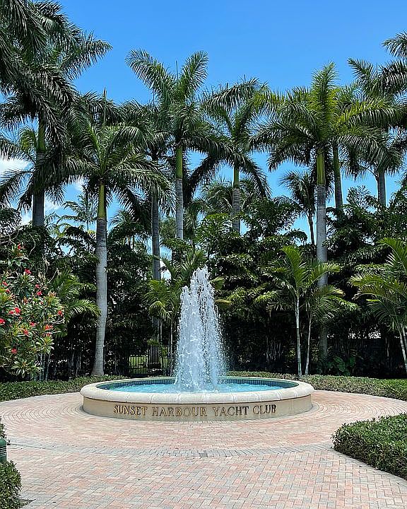 2nd image of 1900 Sunset Harbour Dr Suite 2107